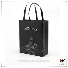 2018 Weihnachtsdesign benutzerdefinierte Logo Kraftpapier Verpackung Geschenk einkaufen schwarz Taschen
